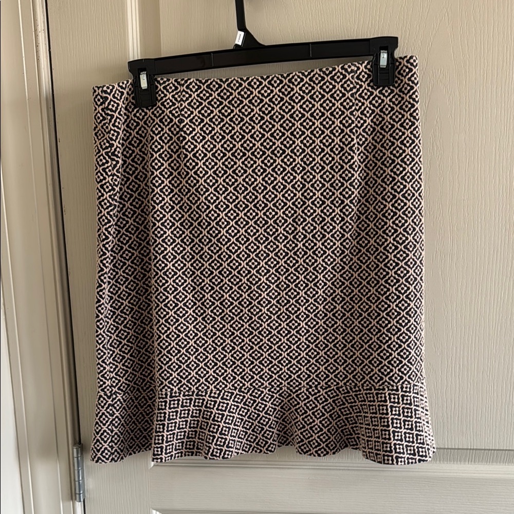 Geometric Patterned Black and White Skirt